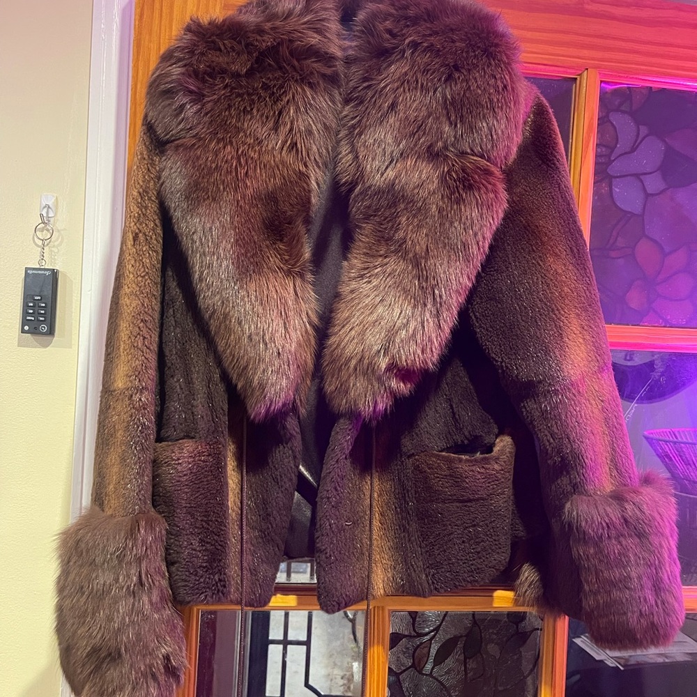 Fur coat. Fox trimmed. 100% real fur.